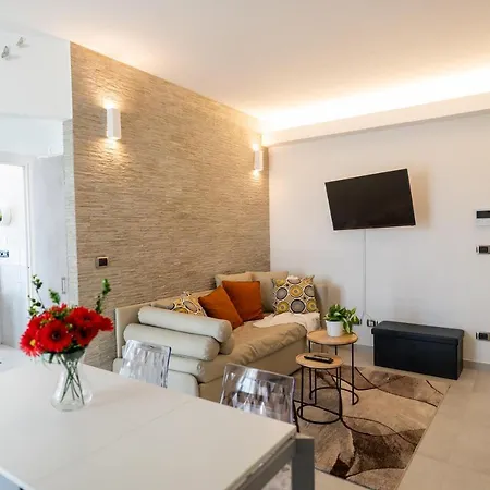 [loano-marina] Spiaggia, Mare, Jacuzzi A ☆☆☆☆☆ * Loano