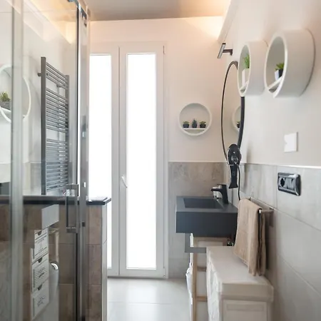 Apartment Loano-marina Spiaggia, Mare, A 5 Stelle