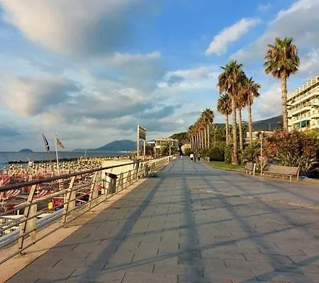 Loano-marina Spiaggia, Mare, A 5 Stelle 公寓 *