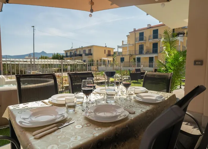 Loano-marina Spiaggia, Mare, A 5 Stelle * Loano